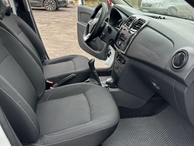 Белый Рено Сандеро, объемом двигателя 1 л и пробегом 51 тыс. км за 8000 $, фото 15 на Automoto.ua