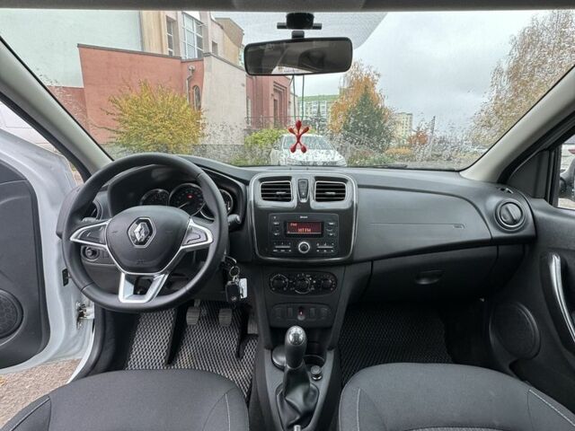 Белый Рено Сандеро, объемом двигателя 1 л и пробегом 51 тыс. км за 8000 $, фото 10 на Automoto.ua