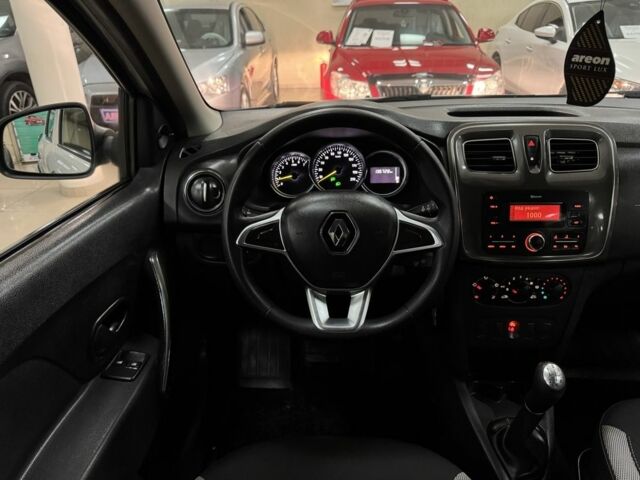 Белый Рено Сандеро, объемом двигателя 1.5 л и пробегом 136 тыс. км за 11000 $, фото 14 на Automoto.ua