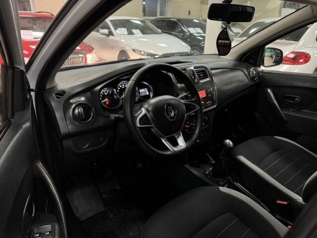 Белый Рено Сандеро, объемом двигателя 1.5 л и пробегом 136 тыс. км за 11000 $, фото 11 на Automoto.ua