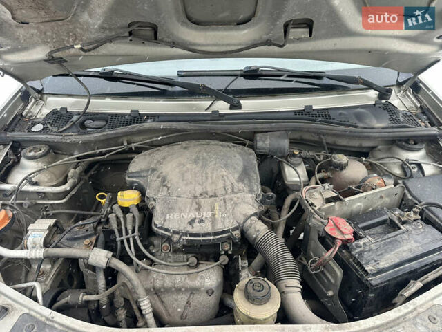 Бежевий Рено Сандеро, об'ємом двигуна 1.6 л та пробігом 250 тис. км за 3300 $, фото 12 на Automoto.ua