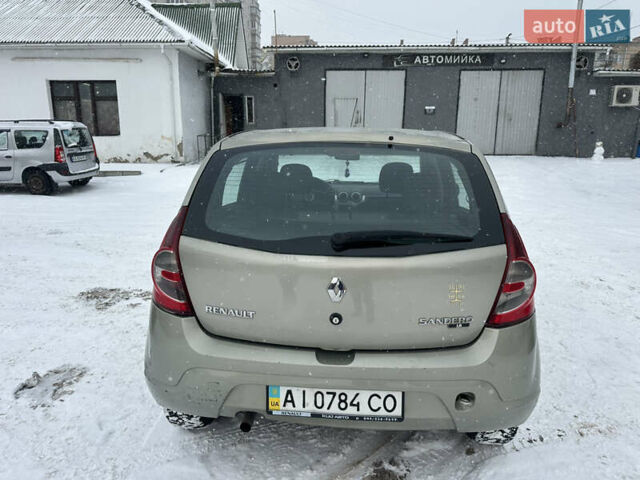 Бежевий Рено Сандеро, об'ємом двигуна 1.6 л та пробігом 250 тис. км за 3300 $, фото 16 на Automoto.ua