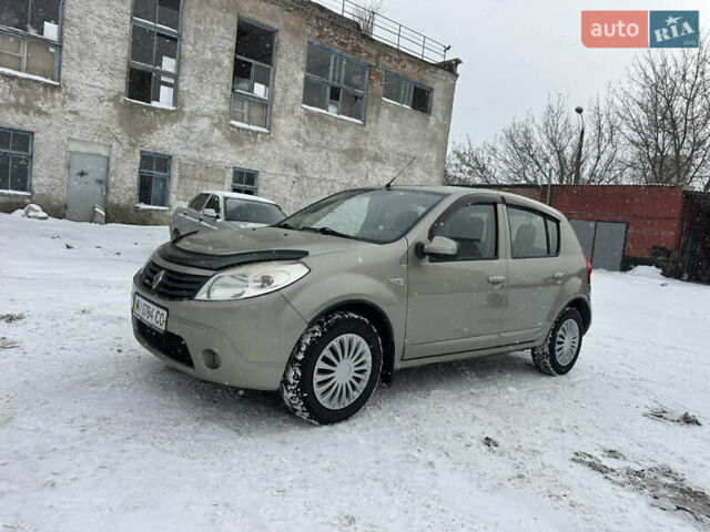 Бежевий Рено Сандеро, об'ємом двигуна 1.6 л та пробігом 250 тис. км за 3300 $, фото 8 на Automoto.ua