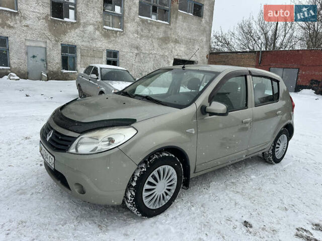 Бежевий Рено Сандеро, об'ємом двигуна 1.6 л та пробігом 250 тис. км за 3300 $, фото 19 на Automoto.ua