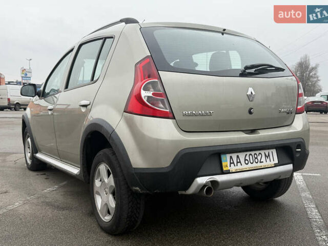 Бежевый Рено Сандеро, объемом двигателя 1.6 л и пробегом 140 тыс. км за 6700 $, фото 7 на Automoto.ua