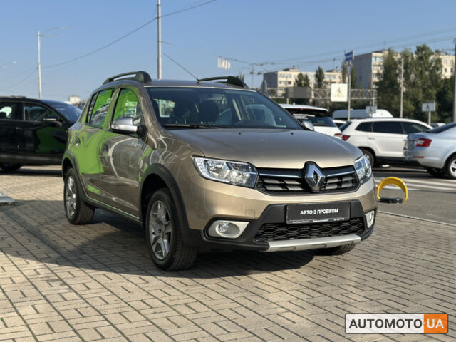 Бежевий Рено Сандеро, об'ємом двигуна 1 л та пробігом 60 тис. км за 10700 $, фото 8 на Automoto.ua