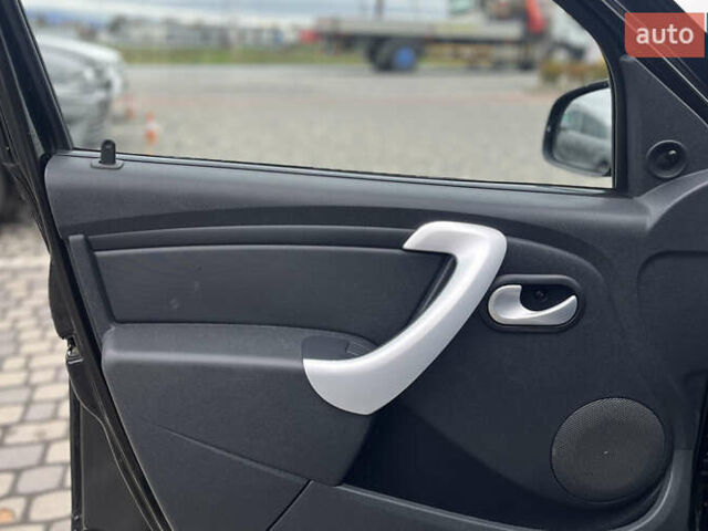 Чорний Рено Сандеро, об'ємом двигуна 1.6 л та пробігом 137 тис. км за 7200 $, фото 16 на Automoto.ua