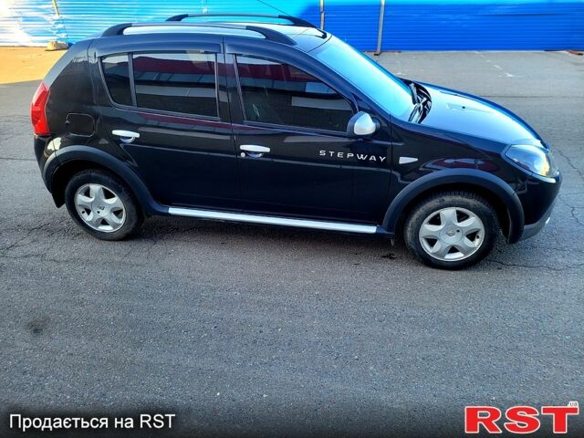 Черный Рено Сандеро, объемом двигателя 1.6 л и пробегом 100 тыс. км за 6400 $, фото 2 на Automoto.ua