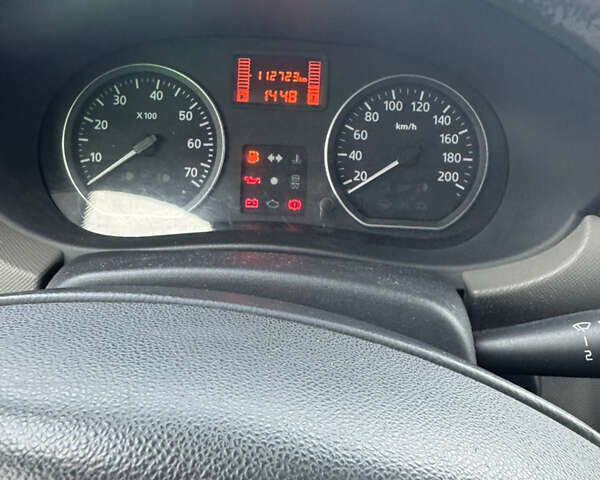 Черный Рено Сандеро, объемом двигателя 1.39 л и пробегом 112 тыс. км за 6000 $, фото 17 на Automoto.ua