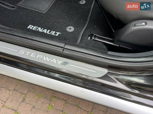 Чорний Рено Сандеро, об'ємом двигуна 1.6 л та пробігом 81 тис. км за 8700 $, фото 57 на Automoto.ua