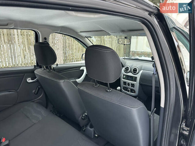 Черный Рено Сандеро, объемом двигателя 1.6 л и пробегом 79 тыс. км за 8850 $, фото 77 на Automoto.ua