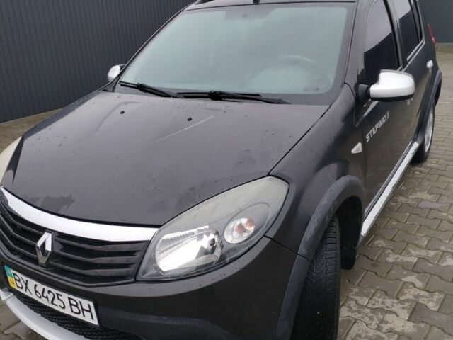 Черный Рено Сандеро, объемом двигателя 0 л и пробегом 60 тыс. км за 7299 $, фото 6 на Automoto.ua