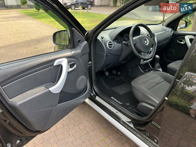 Чорний Рено Сандеро, об'ємом двигуна 1.6 л та пробігом 81 тис. км за 8700 $, фото 21 на Automoto.ua
