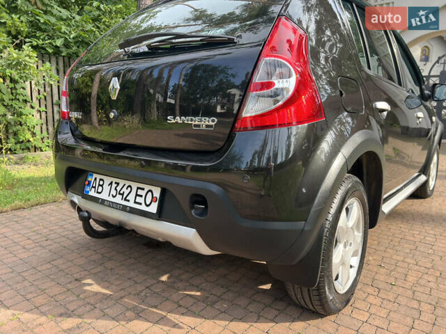 Чорний Рено Сандеро, об'ємом двигуна 1.6 л та пробігом 81 тис. км за 8700 $, фото 98 на Automoto.ua