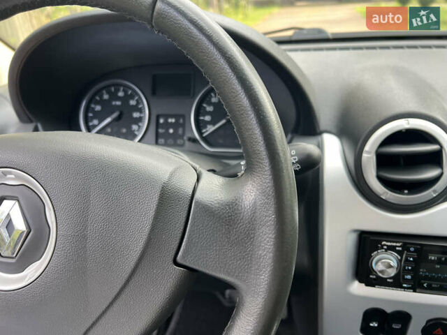 Чорний Рено Сандеро, об'ємом двигуна 1.6 л та пробігом 81 тис. км за 8700 $, фото 52 на Automoto.ua