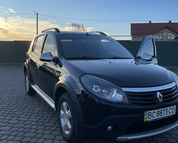 Черный Рено Сандеро, объемом двигателя 1.6 л и пробегом 98 тыс. км за 6600 $, фото 9 на Automoto.ua