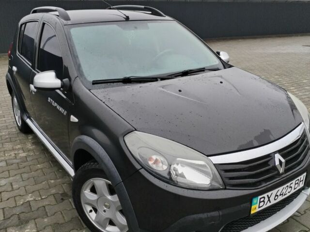 Черный Рено Сандеро, объемом двигателя 0 л и пробегом 60 тыс. км за 7299 $, фото 1 на Automoto.ua