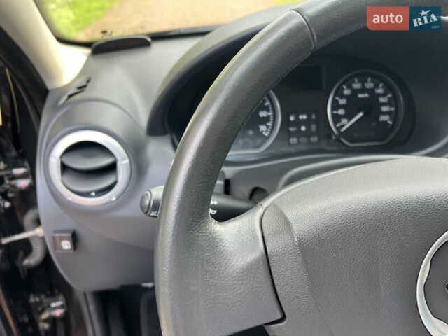 Черный Рено Сандеро, объемом двигателя 1.6 л и пробегом 81 тыс. км за 8950 $, фото 51 на Automoto.ua