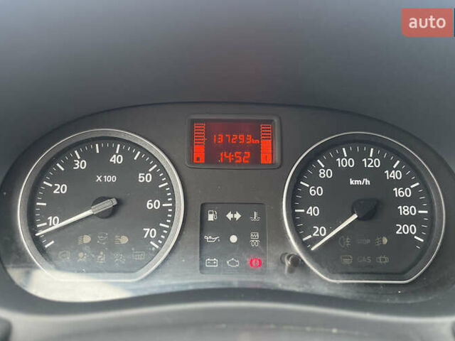 Чорний Рено Сандеро, об'ємом двигуна 1.6 л та пробігом 137 тис. км за 7200 $, фото 10 на Automoto.ua