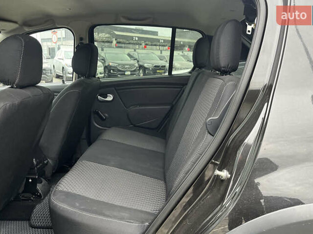 Чорний Рено Сандеро, об'ємом двигуна 1.6 л та пробігом 137 тис. км за 7200 $, фото 17 на Automoto.ua