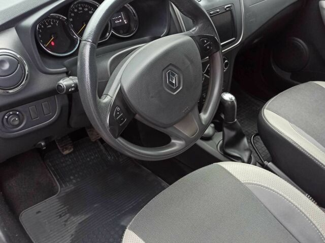 Черный Рено Сандеро, объемом двигателя 1.6 л и пробегом 48 тыс. км за 8500 $, фото 4 на Automoto.ua