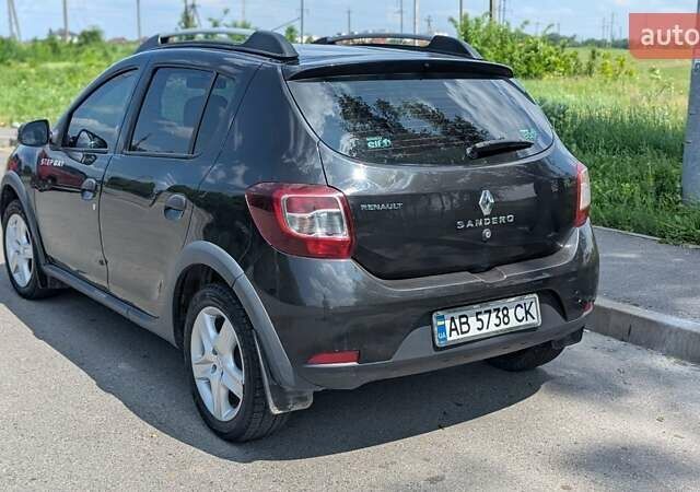 Черный Рено Сандеро, объемом двигателя 1.6 л и пробегом 175 тыс. км за 6999 $, фото 10 на Automoto.ua