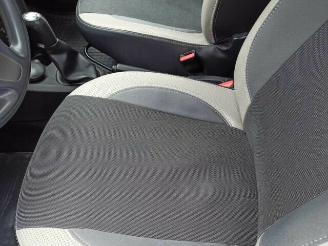 Черный Рено Сандеро, объемом двигателя 1.6 л и пробегом 48 тыс. км за 8500 $, фото 6 на Automoto.ua