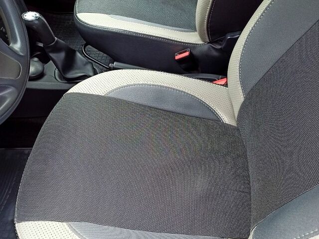 Черный Рено Сандеро, объемом двигателя 1.6 л и пробегом 48 тыс. км за 8500 $, фото 6 на Automoto.ua