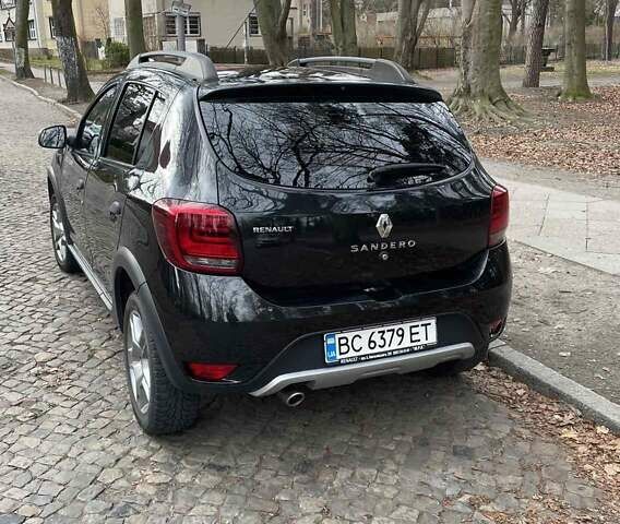 Черный Рено Сандеро, объемом двигателя 1.46 л и пробегом 146 тыс. км за 10500 $, фото 2 на Automoto.ua