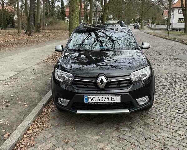 Черный Рено Сандеро, объемом двигателя 1.46 л и пробегом 146 тыс. км за 10500 $, фото 3 на Automoto.ua