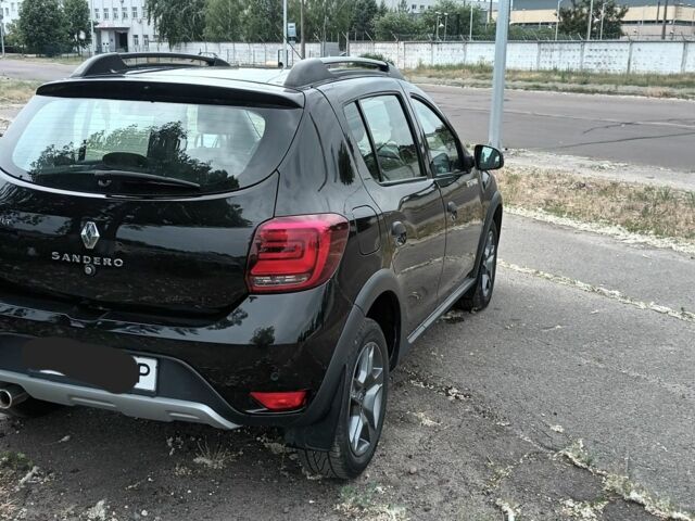 Чорний Рено Сандеро, об'ємом двигуна 1.5 л та пробігом 92 тис. км за 8700 $, фото 2 на Automoto.ua