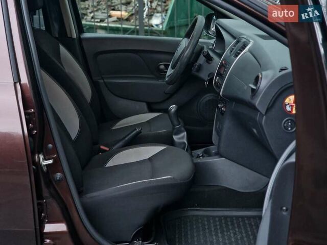 Коричневый Рено Сандеро, объемом двигателя 1.46 л и пробегом 79 тыс. км за 7990 $, фото 44 на Automoto.ua