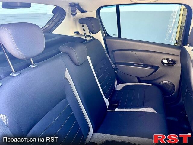 Коричневый Рено Сандеро, объемом двигателя 0.9 л и пробегом 55 тыс. км за 9390 $, фото 3 на Automoto.ua