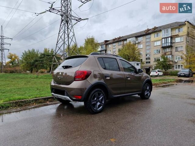 Коричневый Рено Сандеро, объемом двигателя 1.46 л и пробегом 52 тыс. км за 10400 $, фото 4 на Automoto.ua