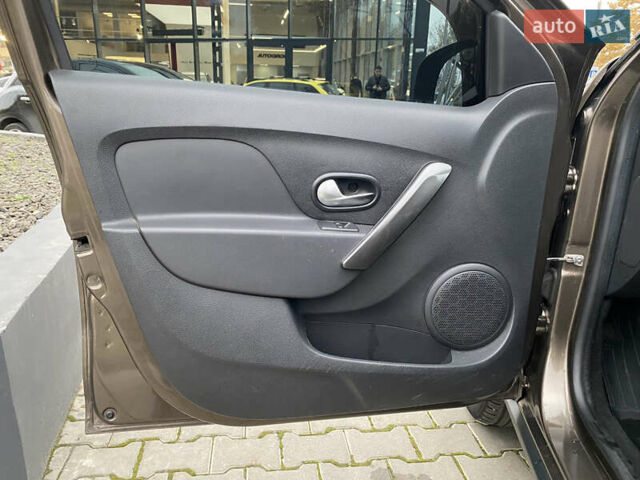 Коричневый Рено Сандеро, объемом двигателя 1.46 л и пробегом 51 тыс. км за 11800 $, фото 11 на Automoto.ua