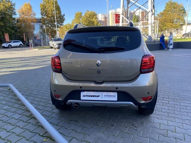 Коричневый Рено Сандеро, объемом двигателя 0 л и пробегом 61 тыс. км за 11700 $, фото 2 на Automoto.ua