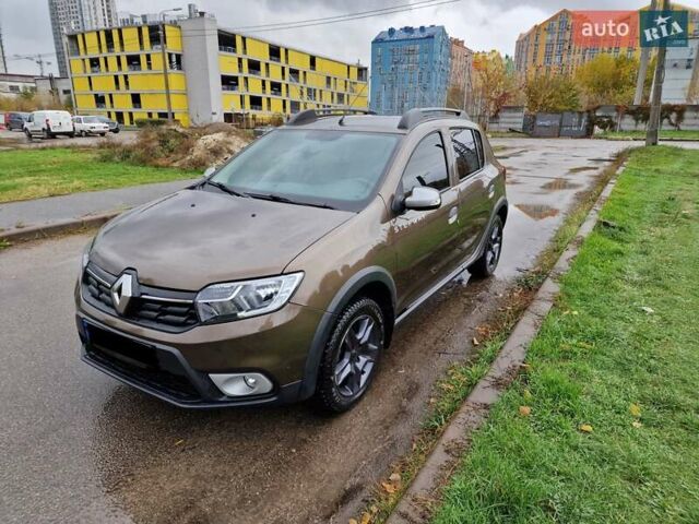 Коричневый Рено Сандеро, объемом двигателя 1.46 л и пробегом 52 тыс. км за 10400 $, фото 2 на Automoto.ua