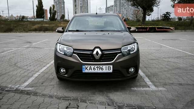 Коричневый Рено Сандеро, объемом двигателя 1 л и пробегом 95 тыс. км за 8500 $, фото 6 на Automoto.ua