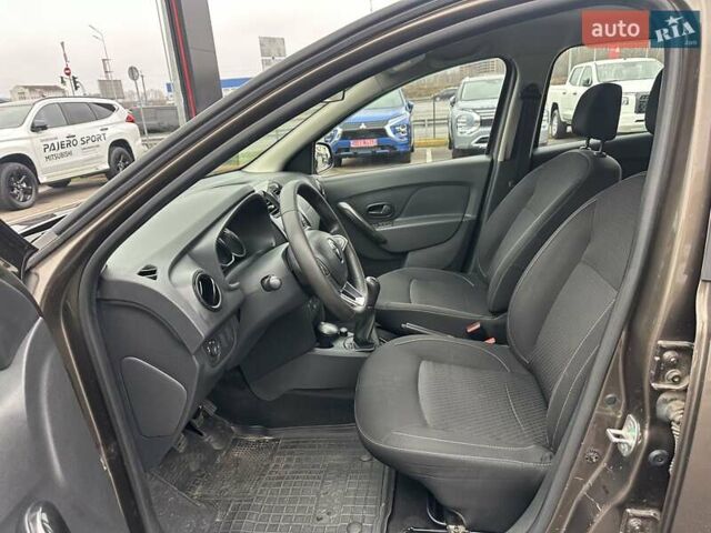 Коричневый Рено Сандеро, объемом двигателя 1 л и пробегом 97 тыс. км за 7950 $, фото 15 на Automoto.ua