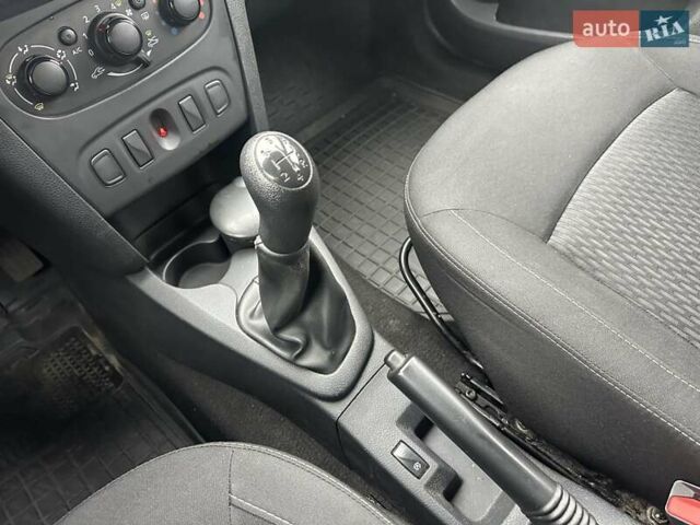 Коричневый Рено Сандеро, объемом двигателя 1 л и пробегом 97 тыс. км за 7950 $, фото 21 на Automoto.ua