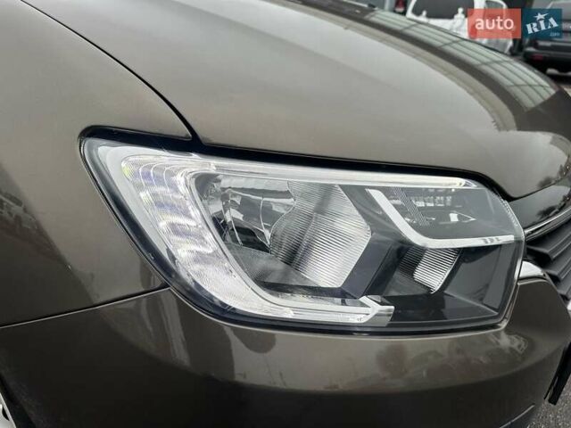 Коричневый Рено Сандеро, объемом двигателя 1 л и пробегом 97 тыс. км за 7950 $, фото 11 на Automoto.ua