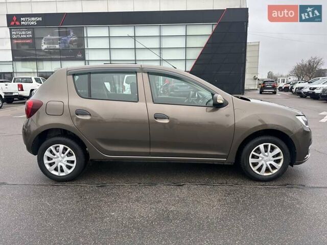 Коричневый Рено Сандеро, объемом двигателя 1 л и пробегом 97 тыс. км за 7950 $, фото 8 на Automoto.ua