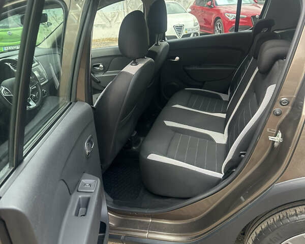 Коричневий Рено Сандеро, об'ємом двигуна 0.9 л та пробігом 38 тис. км за 9500 $, фото 12 на Automoto.ua