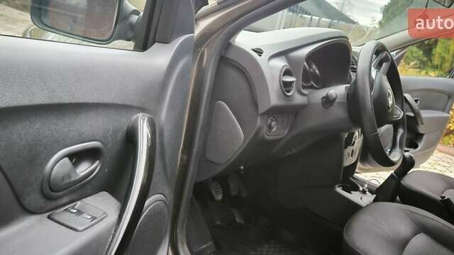 Коричневый Рено Сандеро, объемом двигателя 1 л и пробегом 95 тыс. км за 8500 $, фото 4 на Automoto.ua