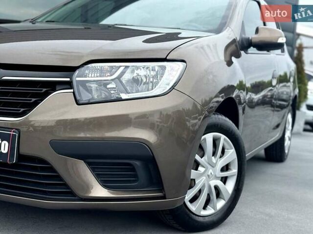 Коричневий Рено Сандеро, об'ємом двигуна 1 л та пробігом 105 тис. км за 8698 $, фото 2 на Automoto.ua