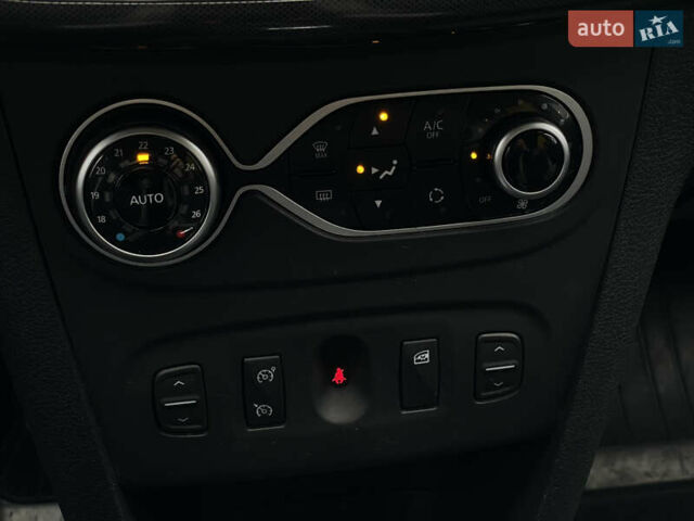 Коричневый Рено Сандеро, объемом двигателя 0.9 л и пробегом 72 тыс. км за 10500 $, фото 11 на Automoto.ua