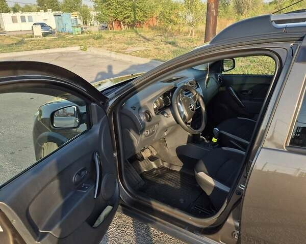 Коричневый Рено Сандеро, объемом двигателя 0.9 л и пробегом 61 тыс. км за 10900 $, фото 12 на Automoto.ua