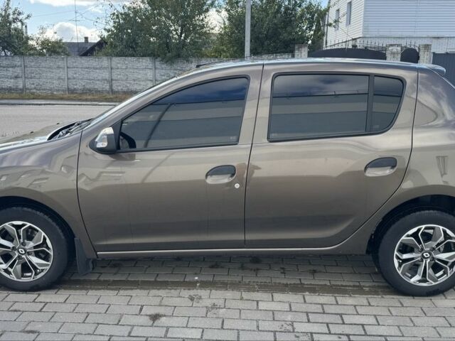 Коричневий Рено Сандеро, об'ємом двигуна 1 л та пробігом 62 тис. км за 10350 $, фото 1 на Automoto.ua