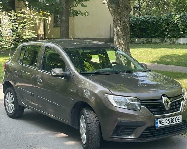 Рено Сандеро 2020 в Днепре (Днепропетровске) на Automoto.ua Коричневый Рено Сандеро, объемом двигателя 1.46 л и пробегом 178 тыс. км за 9800 $, фото 11 на Automoto.ua