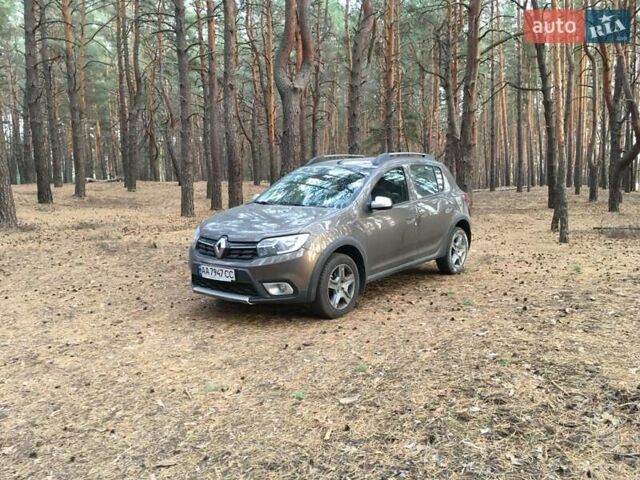 Коричневий Рено Сандеро, об'ємом двигуна 0.9 л та пробігом 80 тис. км за 11411 $, фото 3 на Automoto.ua